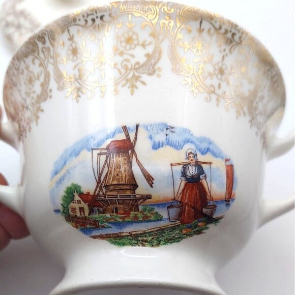 Vintage Dutch Girl White Porcelain Lidded Sugar Bowl W/ Handles Gold Filigree - Picture 6 of 8